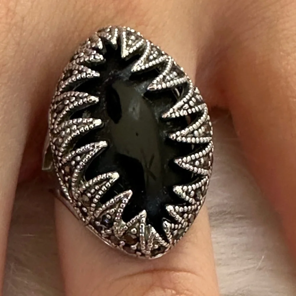 Elegant 925 sterling Silver ÓNIX Ring - Picture 4 of 6